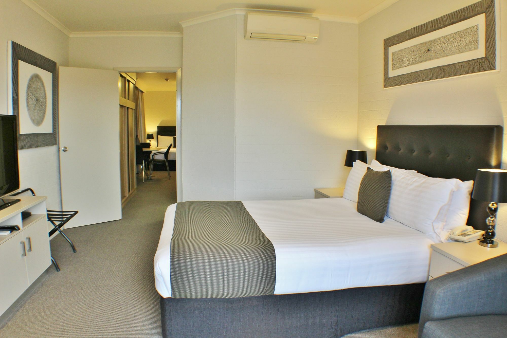 Mantra Pavilion Hotel วักกาวักกา ภายนอก รูปภาพ